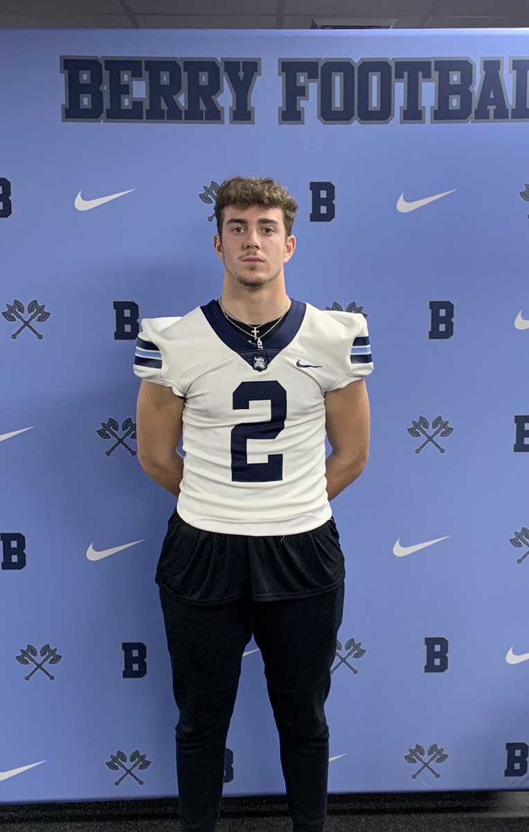 Great visit at Berry today! <a href="/BCCoachK/">Tony Kunczewski</a> <a href="/ColinDuling/">Colin Duling</a> @Mansell247 <a href="/RecruitGeorgia/">Recruit Georgia</a> <a href="/NwGaFootball/">NwGa Football</a> @coachofwarriors <a href="/CoachJLaw/">Jeremy Scott Law</a> <a href="/CoachPearce11/">Justin Pearce</a> <a href="/TEwracademy/">Terrence Edwards</a> @HHH_Tackling @BTGELITE7v7 @CoachSkiNCSA