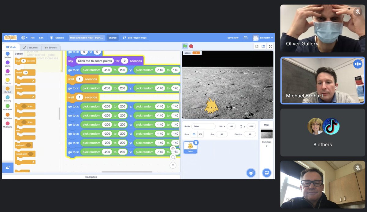 MikeFitz157's tweet image. Congratulations to all the @RCDSB&apos;s coders this week who participated in the #HourofCode2021! The TELT-C&apos;s @MrGallery9 @brohartm hosted 56 classes and over 1400 students, exploring block-based coding @scratch and text-based coding @coding_lynx  #RCDSBcodes
