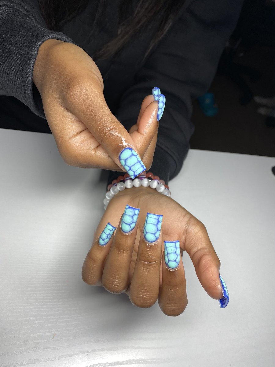 _lucygolden's tweet photo. where all my Atlanta girls at 👀💅🏽
looking for a bomb ass nail tech ? 
follow my instagram: @ nailedby.tiarenea ♡ https://t.co/lg3REvOJVO
