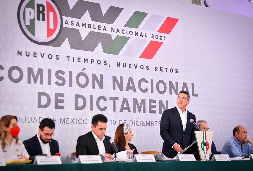 Rjxmqro's tweet photo. Una vez más, el @PRI_Nacional refrenda su compromiso con la juventud queretana al nombrar a nuestro líder @jair_miquel parte de la Comisión Nacional de Dictamen de de la XXIII Asamblea Nacional

#GeneraciónQueTrasciende https://t.co/cRFbilbtpw