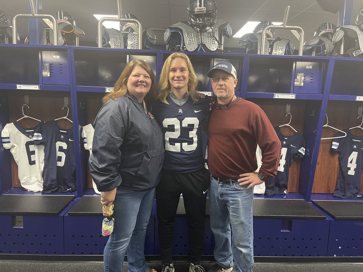 Thank you <a href="/BerryFootball/">Berry Football</a> for the official visit! Had a great time💪🏼 <a href="/BCCoachK/">Tony Kunczewski</a> @_Coach_Mc @PauldingFBall @ThePCFtballPats