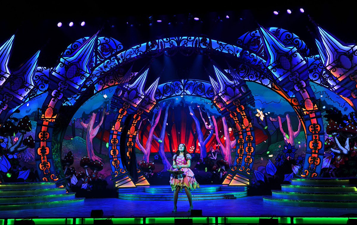 "Visually stunning &amp; an absolute hoot"

Cinderella is at <a href="/WolvesGrand/">Wolverhampton Grand</a> until 9th January. #BrumHour's <a href="/Nicenic63/">Julie Wallis</a> saw the press night performance of <a href="/Imagine_Theatre/">Imagine Theatre</a>'s production.
Read the review here:
brumhour.co.uk/review-cindere…
#Wolverhampton