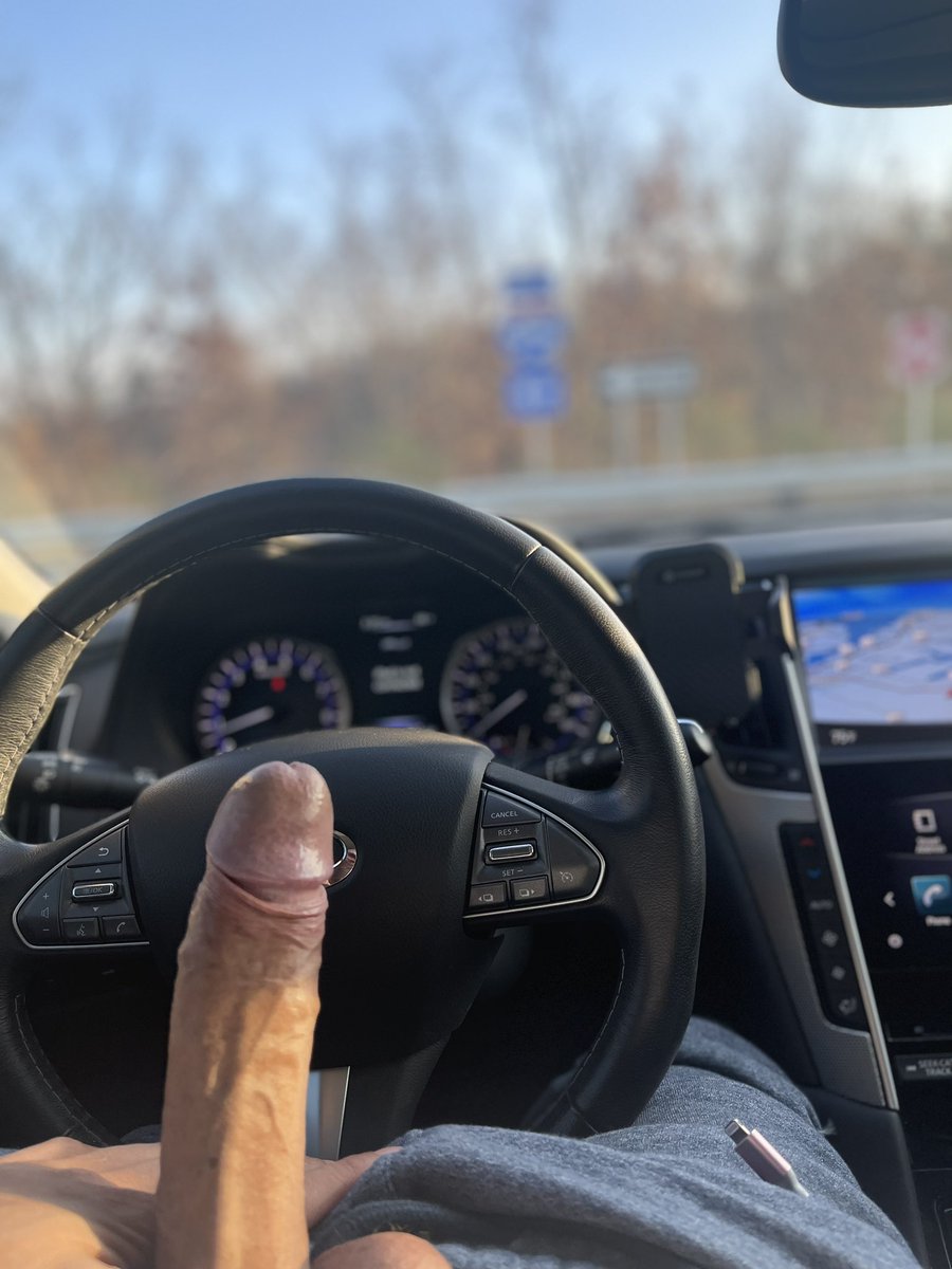 HungTopDC's tweet image. In need of some road head 😈