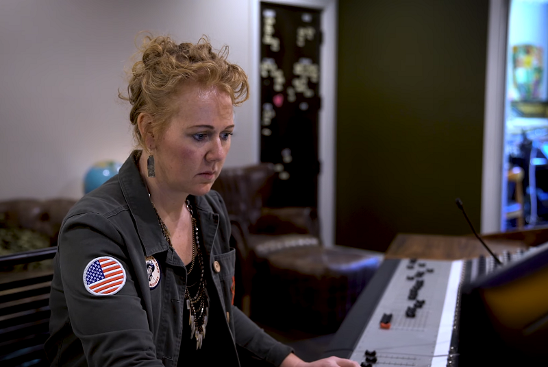 When most people were moving to Nashville, <a href="/jordanbrooke9/">Jordan Brooke Hamlin</a> made a break for the outskirts of the city to open up her secluded recording studio, MOXE. Head inside this serene space to learn more about Hamlin in our new Make Your Mark: bit.ly/JBHvk