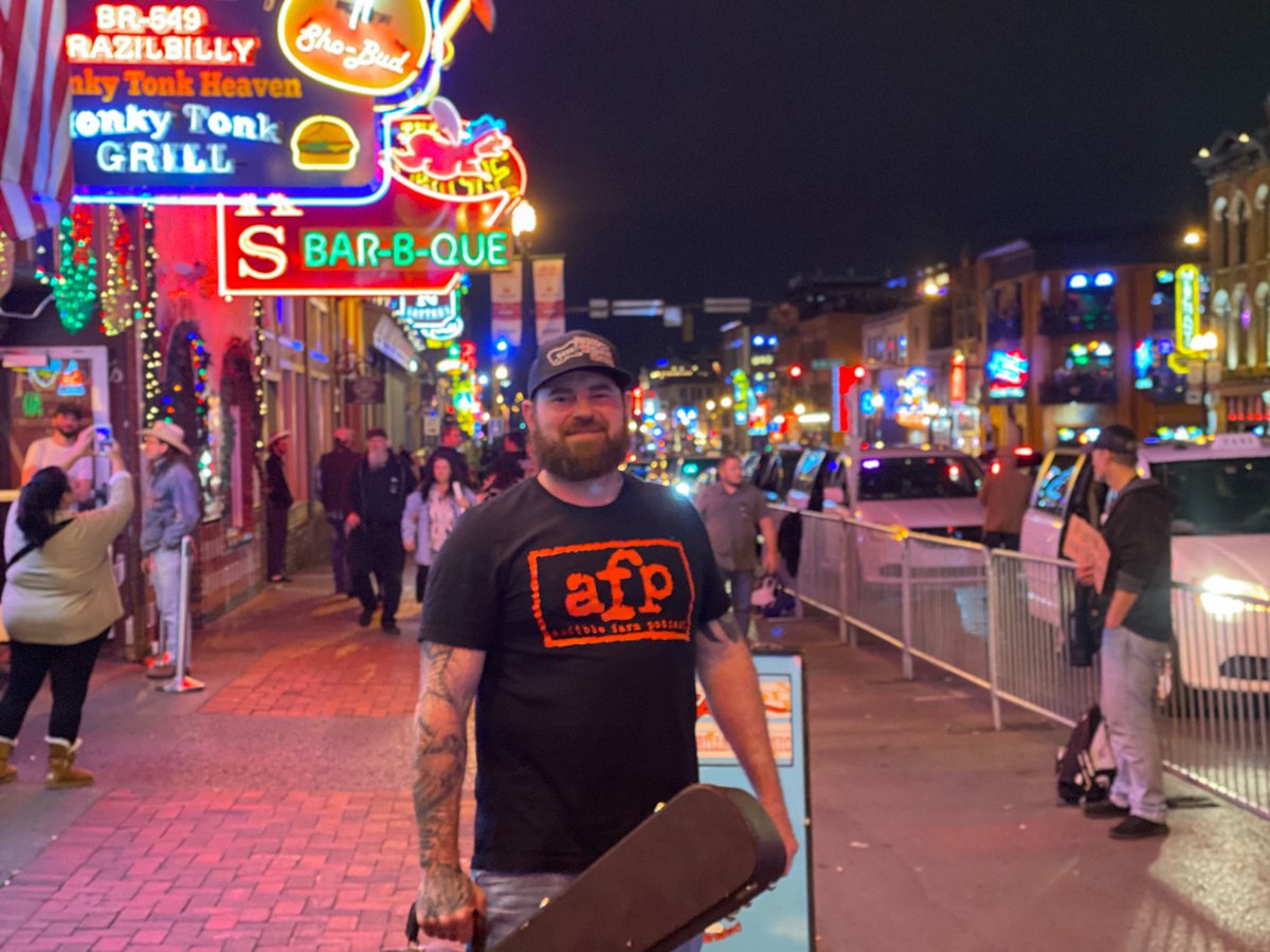 AudibleFarm's tweet photo. We had an Audible Farm shirt make it all the way to Nashville! Huge shout out to @jessewilsonmusic for the support!

📸: Bree Meyers https://t.co/9vtS0GN5I1