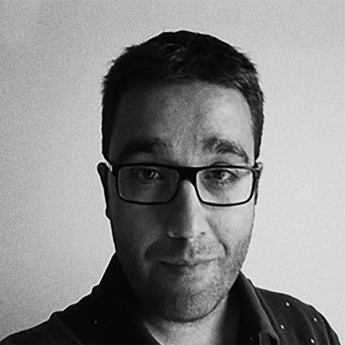 TFDesignWeek's tweet photo. 🔝 Xavier Domínguez se define como investigador de acción y consultor de innovación social digital. Desde #TDWEEKDesignHubCanarias hemos querido contar con el enfoque que desde Fab Lab Barcelona plantean sobre la educación del futuro, nuevos formatos de aprendizaje e instigación. https://t.co/Lfjp9LqtIG