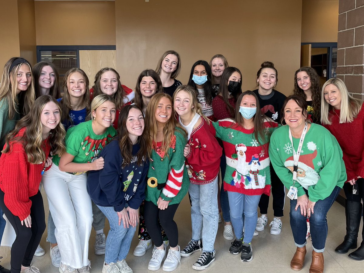 These StuGov kids says Happy Holidays!!!