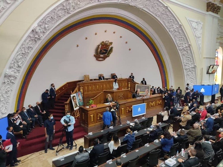 Más del 70% de los recursos propuestos en la Ley Especial de Endeudamiento 2022  que hoy aprobamos por unanimidad en la Asamblea Nacional estan destinados a atender los sectores: Energía electrica, transporte, agua, industria y producción nacional.
