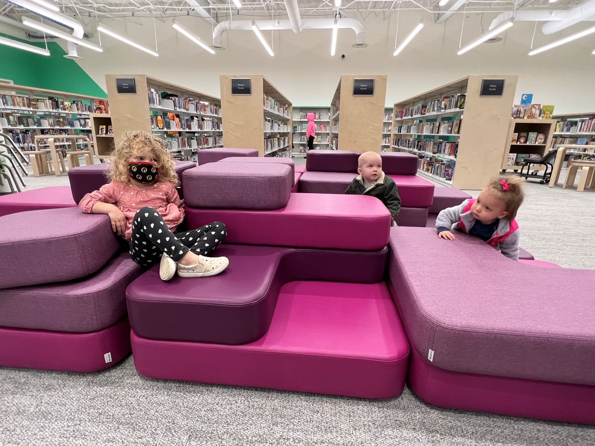 cincylibrary's tweet image. Deer Park, the moment you’ve been waiting for is finally here…  Your new 25,000 square foot #NextGenLibrary is open for you to connect, explore and discover! 😍 See more from the grand opening: cinlib.org/3pSbZBU
