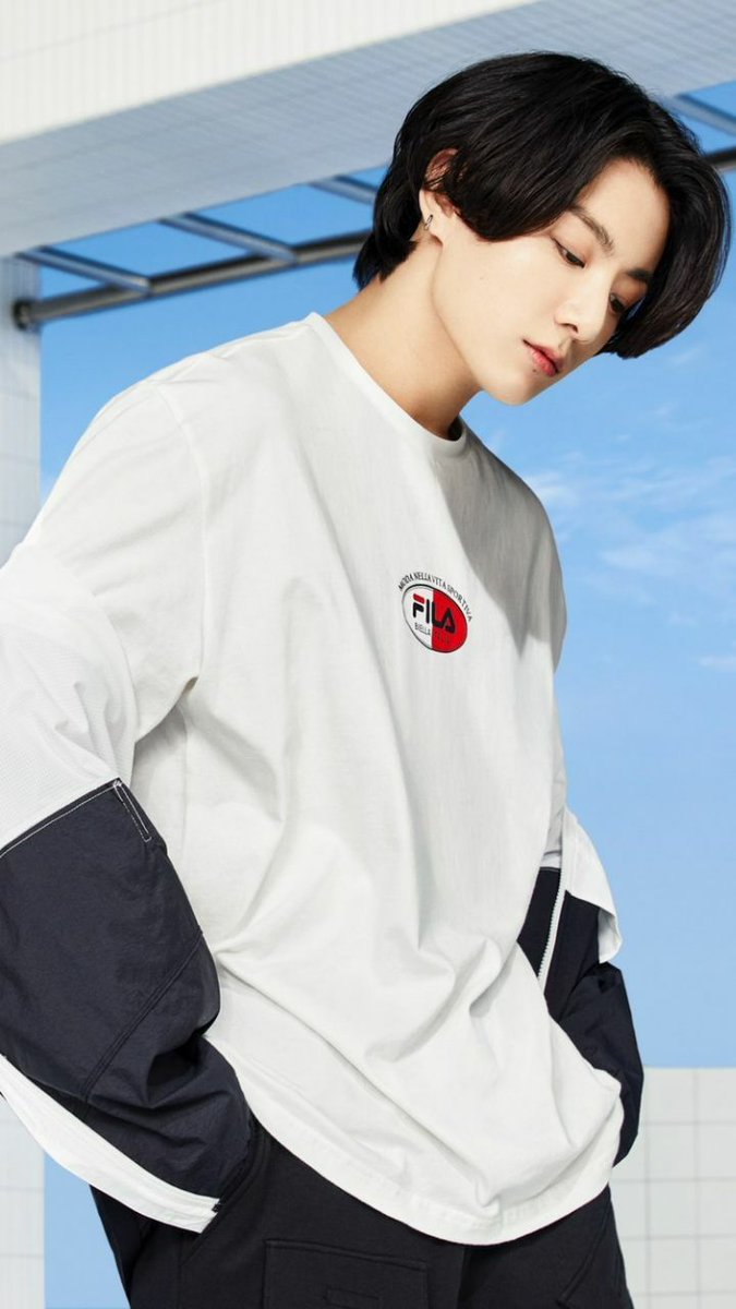 StReCoZKa1's tweet photo. please explain me why you are so ideal? 
@BTS_twt_JUNGKK 
Why?🥺 https://t.co/1v8Cpi6jM5