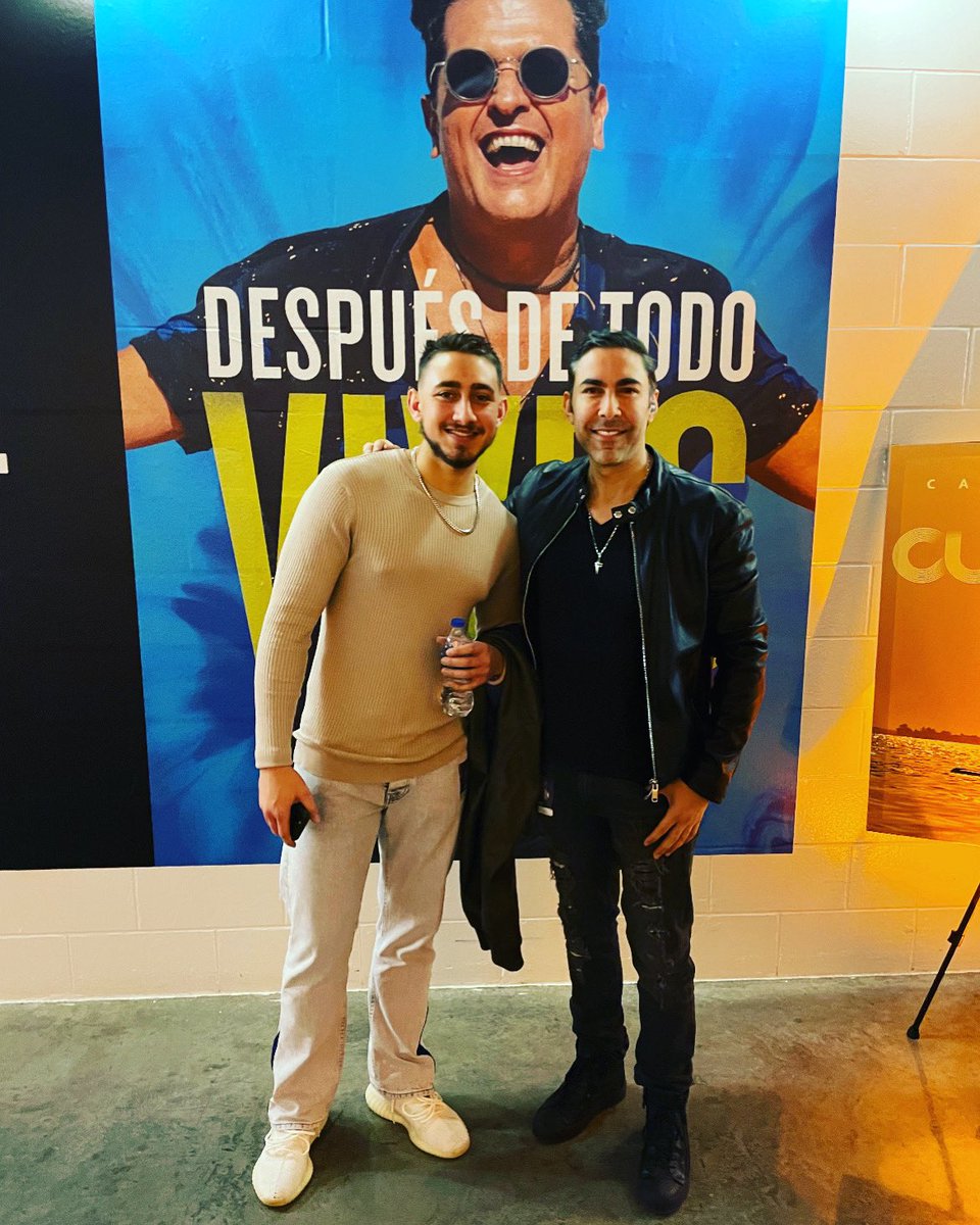 Pure energy <a href="/carlosvives/">Carlos Vives</a>  fun recording the Voice Over for his concerts #carlosvives