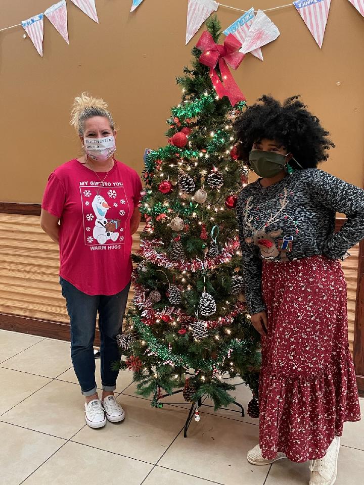 eickenrohtelem's tweet photo. Enjoying our holiday sweaters at Eickenroht. #springisduglysweaters @believe_EC2020 https://t.co/OAhsoYkk3Z