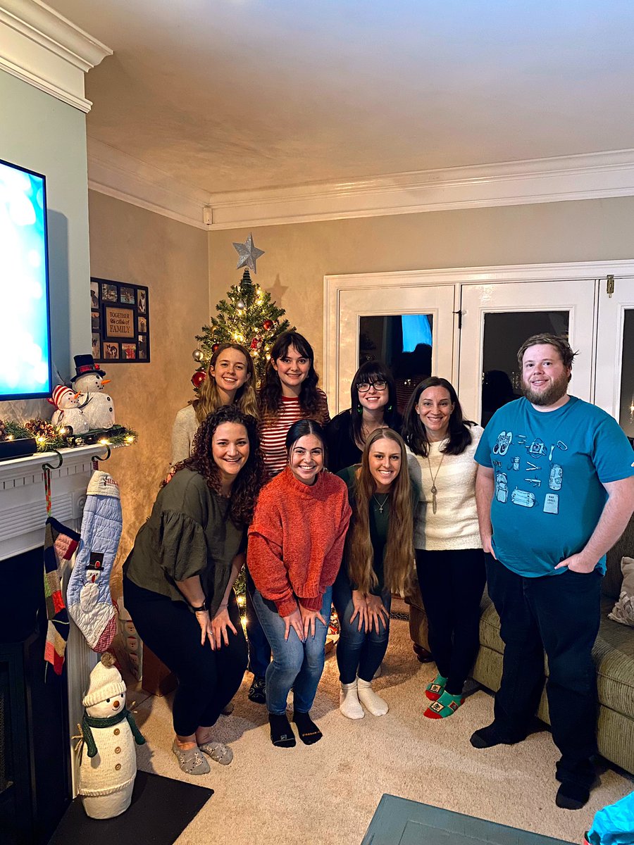 Thank you @clarkmalissa for hosting the WAFER lab holiday party!  The undergraduate and graduate students all appreciate you so much! 🎄❤️⛄️ #HappyHolidays2021