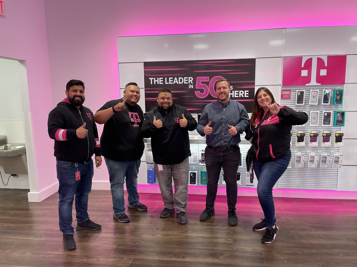 Robert (@robert_tovar2) on Twitter photo Another great visit in TULSA @ the U!!! AEs dropping some TFB knowledge for the store!! @ucmetho What a great partnership! <a href="/brittheidler/">Brittany Heidler</a> <a href="/tobiasiam/">Tobias Williams</a> <a href="/MattHernandez_1/">Matthew Hernandez</a> <a href="/danrinehart/">Dan Rinehart</a> <a href="/cjgreentx/">Chris Green</a> Another great visit in TULSA @ the U!!! AEs dropping some TFB knowledge for the store!! @ucmetho What a great partnership! <a href="/brittheidler/">Brittany Heidler</a> <a href="/tobiasiam/">Tobias Williams</a> <a href="/MattHernandez_1/">Matthew Hernandez</a> <a href="/danrinehart/">Dan Rinehart</a> <a href="/cjgreentx/">Chris Green</a>