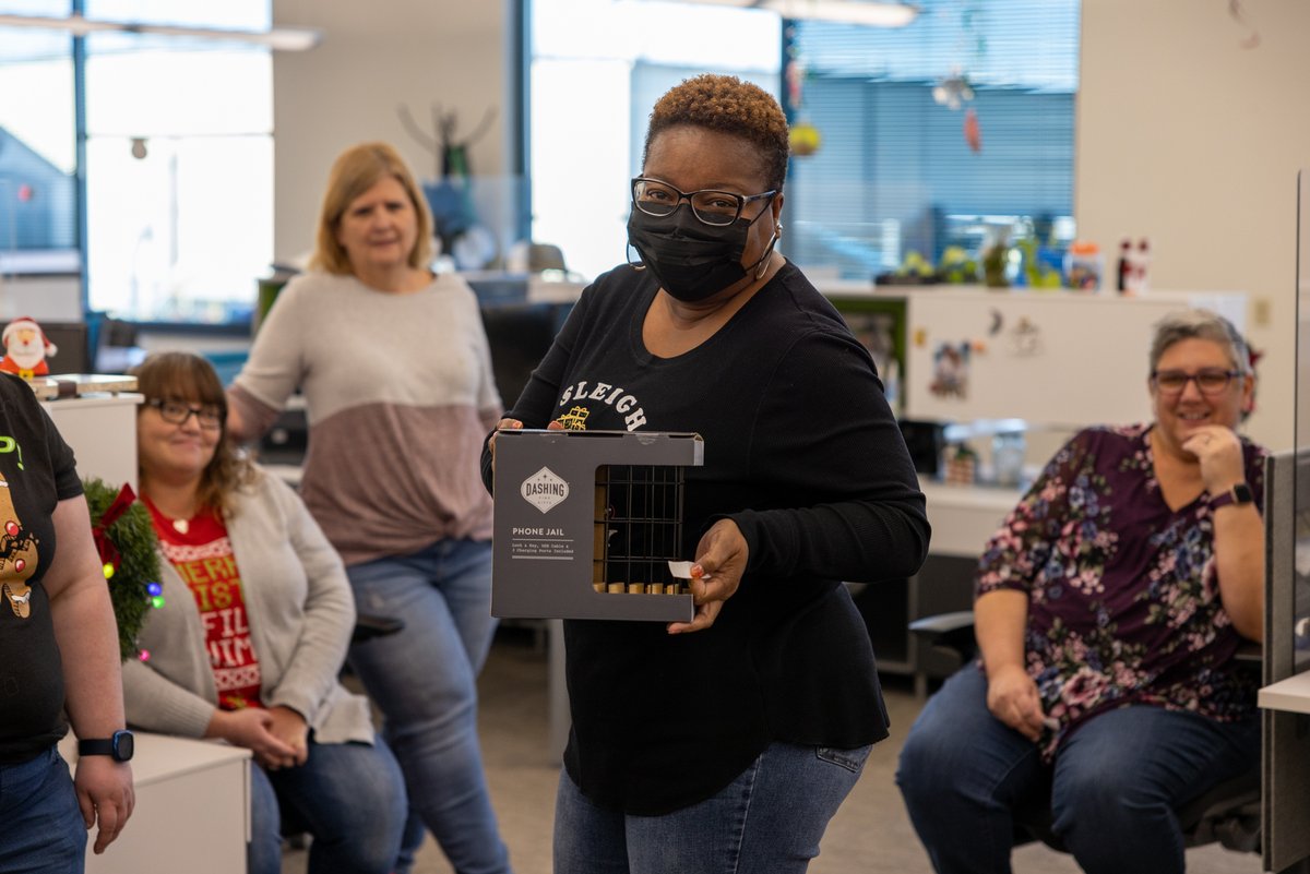 _MurphCo's tweet photo. Employees from our Service team in St. Louis participated in a White Elephant Gift Exchange in the office last week! Fun was had by all, but some valued the gifts they walked away with more than others.🤣 #MurphyOnTheMove #MurphyCares https://t.co/thSwSEUxxR