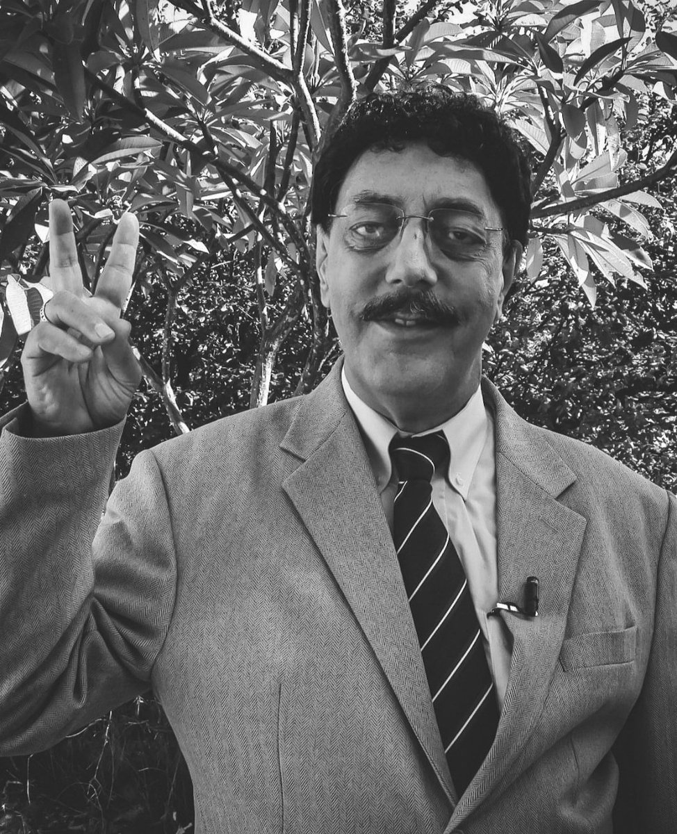 Pernambuco está mais triste hoje com a morte do comunicador Samir Abou Hana. Tive a oportunidade de dar várias entrevistas a Samir e conversar sobre o Recife, cidade que ele tanto amava. Uma referência para o jornalismo. Deixo aqui meus sentimentos aos familiares, amigos e fãs.