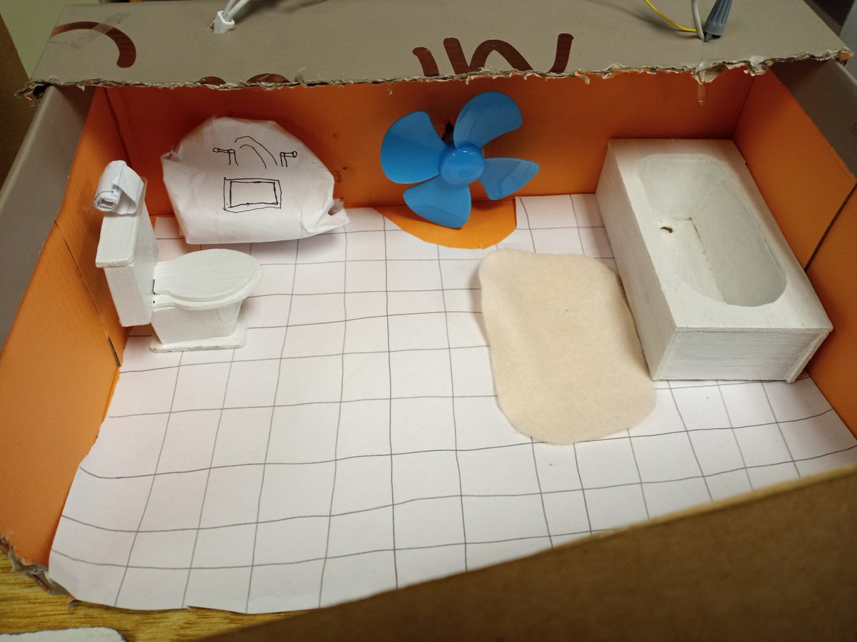 BarnhartPrice4's tweet photo. Electric house projects done! These fourth graders did an amazing job! @WeatherstoneES https://t.co/ozl5U0QQoY