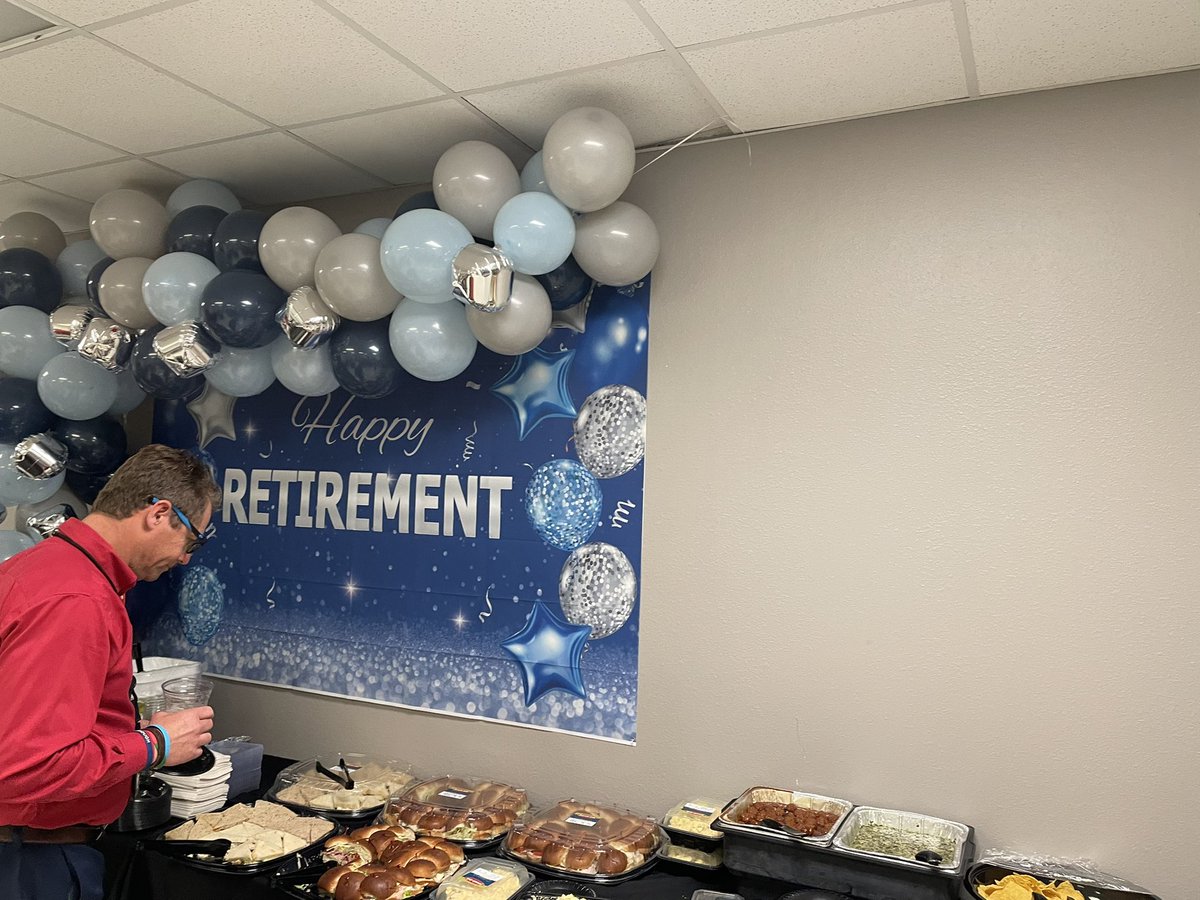 Andre_L_Smith's tweet photo. Celebrating Jim Scrivner’s Retirement @IrvingISD Love this Guy!!! https://t.co/Mmn1I0zdma