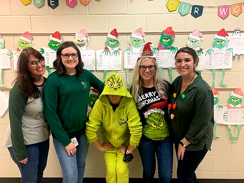 MrsBryan_CHES's tweet photo. 🎶On the 7th day of Christmas, we dressed in Grinch-y green...🎶 #acworthspirit #teachers @Acworth_ES https://t.co/AMOAP97f78