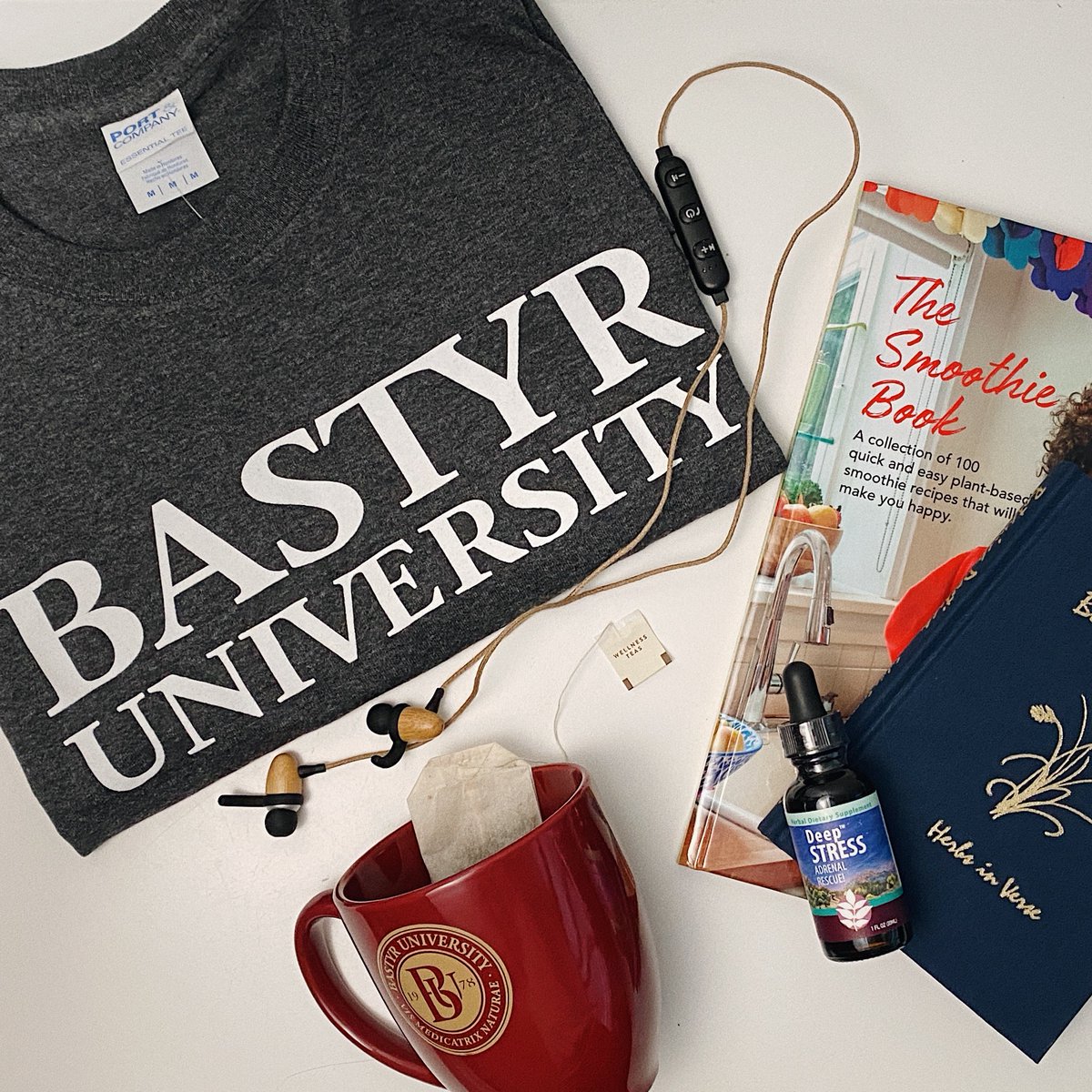 Bastyr Bookstore is having a sale! 🎉 20% off #Bastyr gear, select books, holiday chocolate, new apparel and more! Now until December 21st.