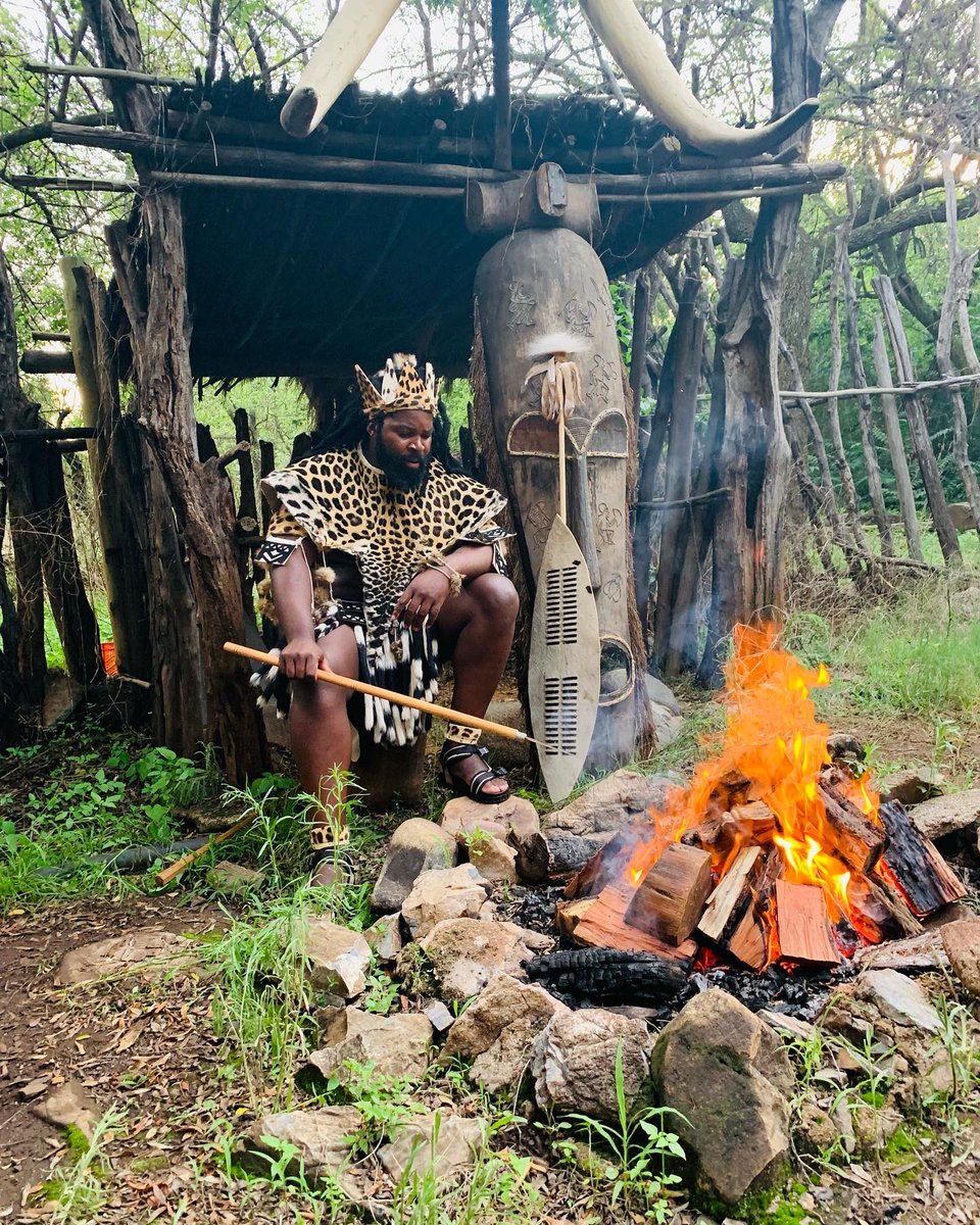 BigZulu_ZN's tweet image. Nkabi Nation❤️Uthando Lunye❤️
7 Awards 🙏🏿angaz nokuth ngithini Ngiyabonga kakhulu🇿🇦 we just broke the record, the most accomplished hip hop artist in the country. #SAHipHopAwards. Thank you to all my fans. #InkabiNation. Thank you for all the votes 🔥🔥❤️❤️