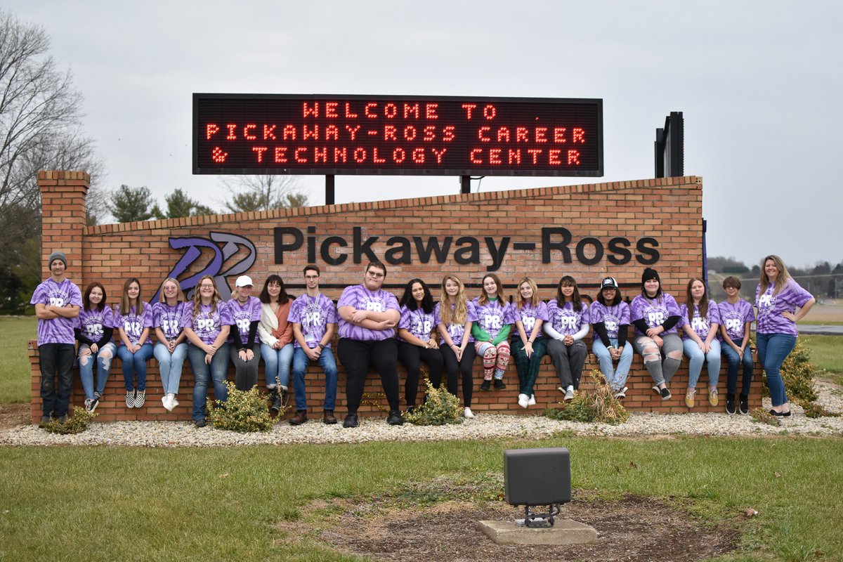 PickawayRossCTC's tweet photo. Student Council members took advantage of today's unseasonably warm weather to grab a quick group photo!
Members have been working hard to bring back our community events after a year away!
Thanks for all your hard work!
#PRCTCProud #PRCTCStuCo #CareerTechOhio https://t.co/KX0zbGTERp