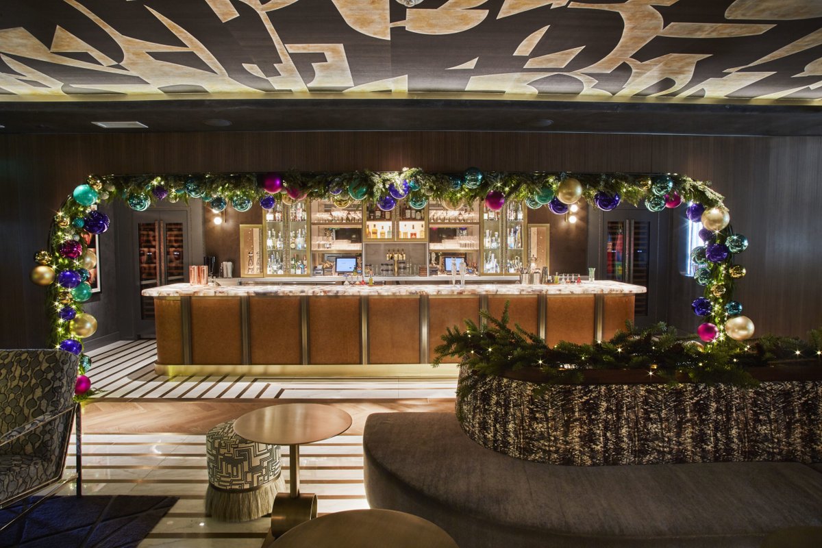 Antolini Precious Stone: Crystal Agate "Extra" Installed by Allied Gallery Dallas..
@ local hotel in Dallas. STUNNING.

Shout out to our Design Consultant:  Fraun Delafield, Dallas, TX. Great job! 
.
.
.
.

#dallasstone #stone #dallasalliedgallery #alliedgallery