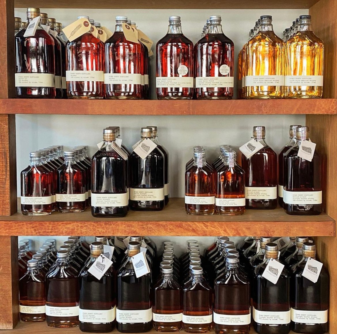 VintegrityWine's tweet photo. Looking for the perfect stocking stuffer for the whiskey lover in your life? King's County Distilling has you covered! Pick up your bottle on both the Kansas &amp; Missouri side!

📸  @KingsCoWhiskey 

#liquordistributor #whiskey #Vintegrity https://t.co/r4zIrn0A3v