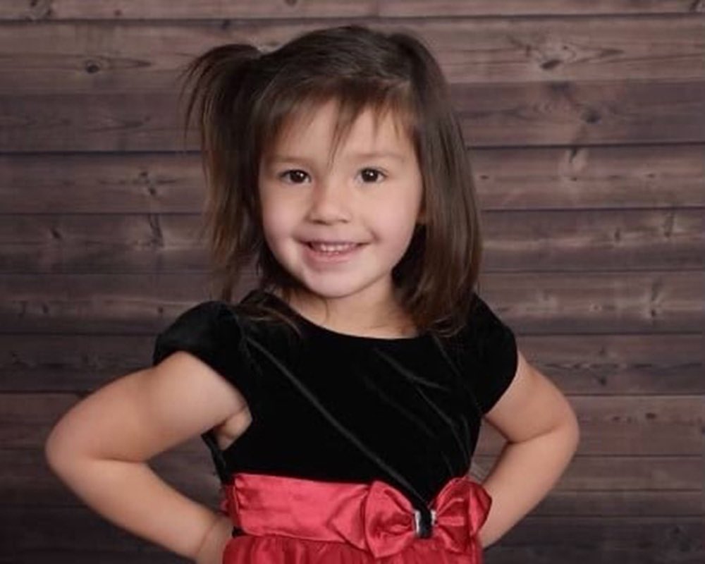 GabbsJustice's tweet photo. Investigators conducted a forensic interview with one of #OakleyCarlson’s siblings, who said they had not seen Oakley in a long time. They said Bowers told them Oakley had gone out into the woods and was eaten by wolves, according to court documents. https://t.co/gmim5Muwj4