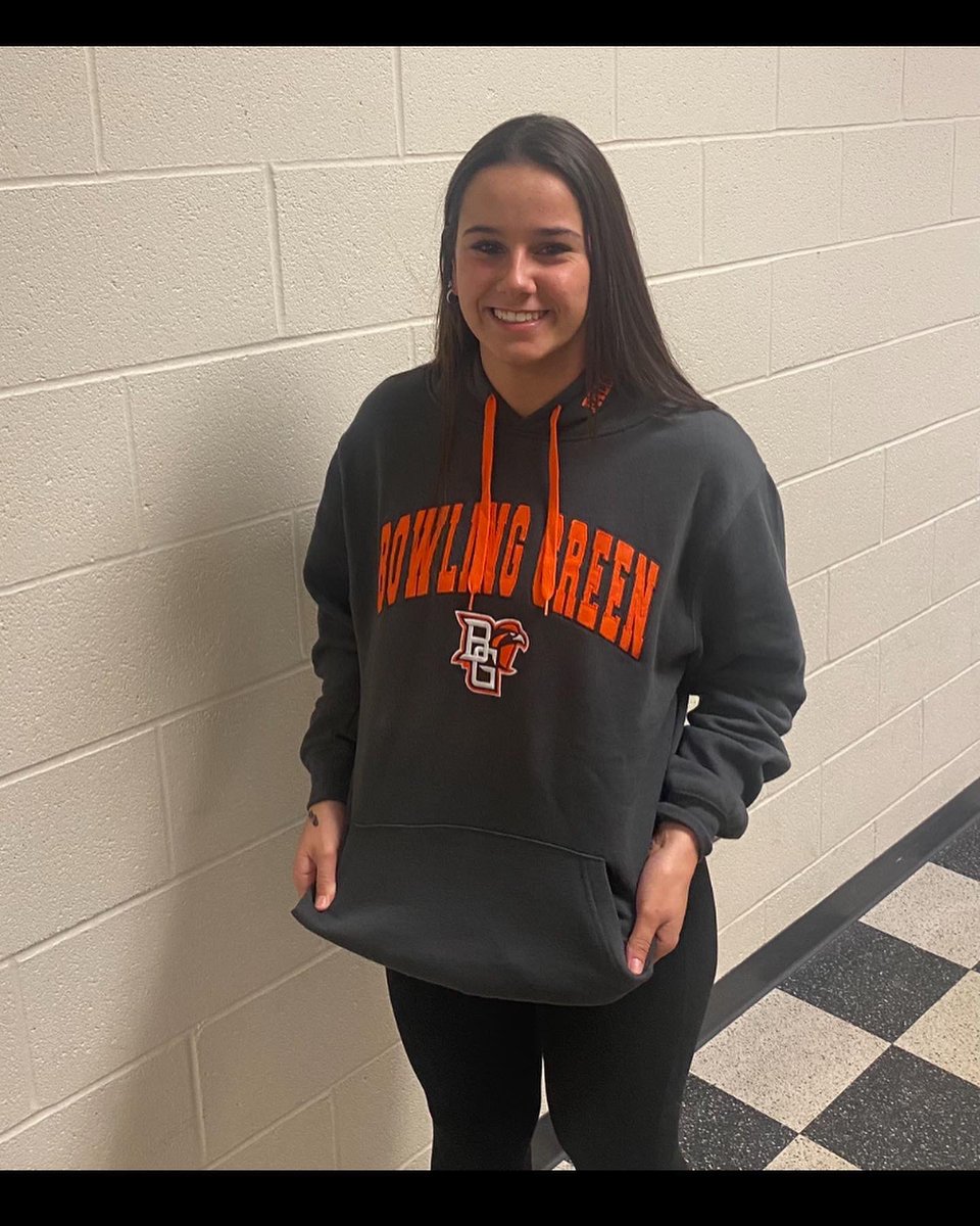 Alyvia Roth tweet media