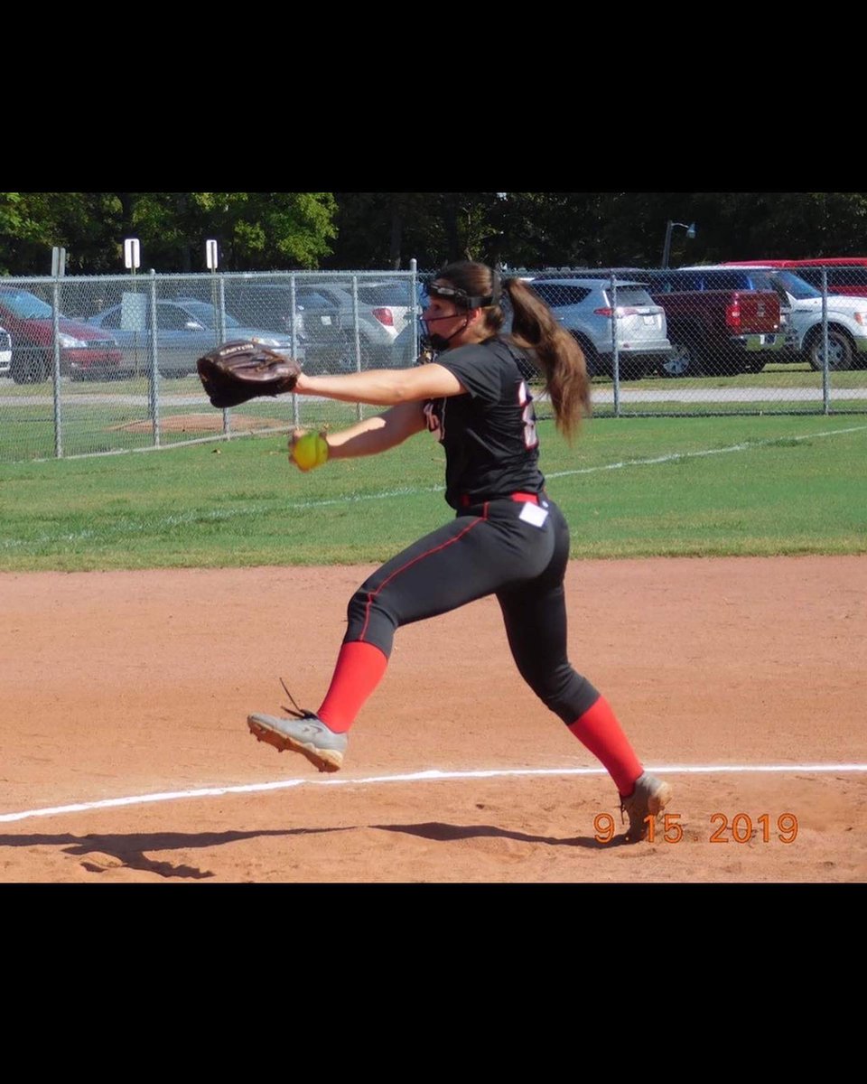 Alyvia Roth tweet media