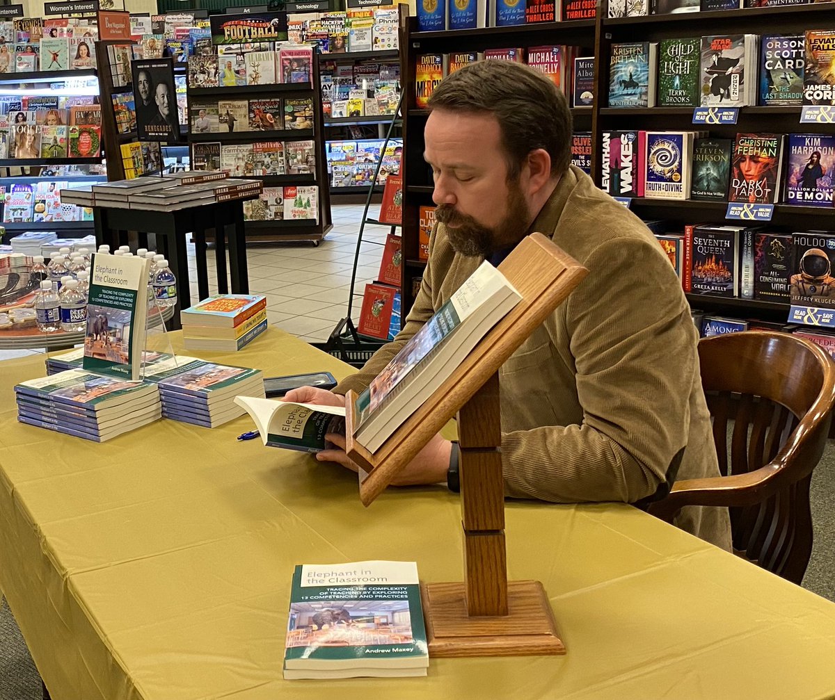 So proud of @ezigbo_ for being an influencer in education! Excited to get an autographed copy of his new book Elephant in the Classroom &amp; listen to a special reading at <a href="/BNBuzz/">Barnes & Noble</a> tonight. Also a treat to see <a href="/LHMatherson/">Dr. Lisa Matherson (she/her)</a> &amp; eat yummy cookies by <a href="/MarkhamTCS/">Andrea Markham, NBCT</a> 😁
