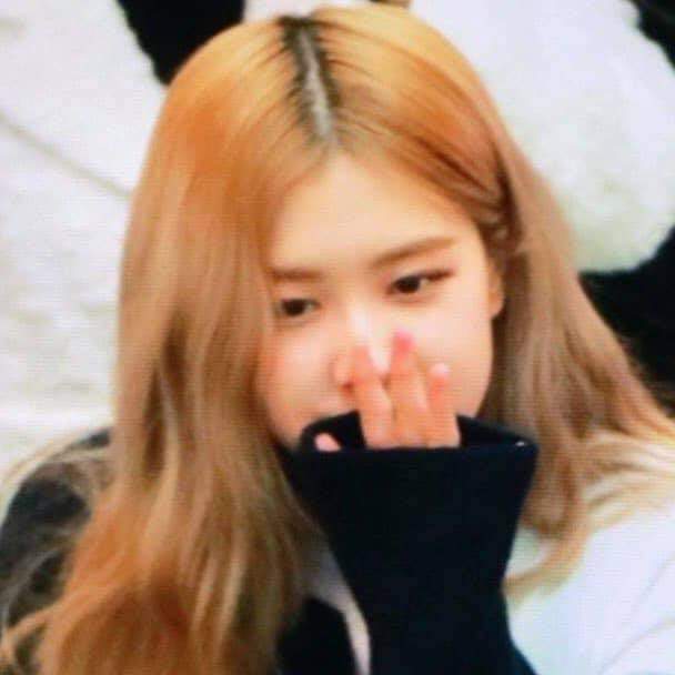 I vote #MAMAVOTE #rosé