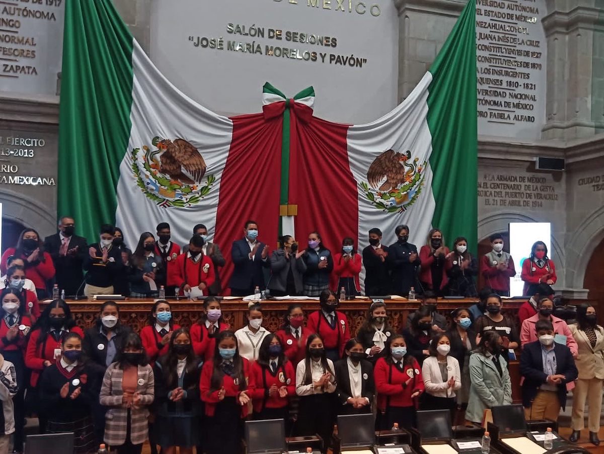 AbrahamSarone's tweet photo. Hoy se llevó acabo el Parlamento Abierto Juvenil 2021, con la entusiasta participación de las y los adolescentes de distintos municipios del Estado de México. https://t.co/M7Ap6GVMRr
