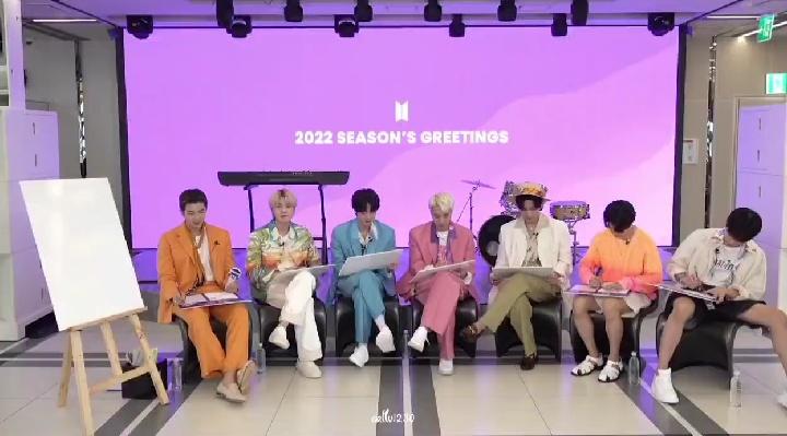jeongseogsaim's tweet photo. Yes but bangtan in the world is unique 😭😭
#BTS #BTS_twt https://t.co/B14uo6tbA1