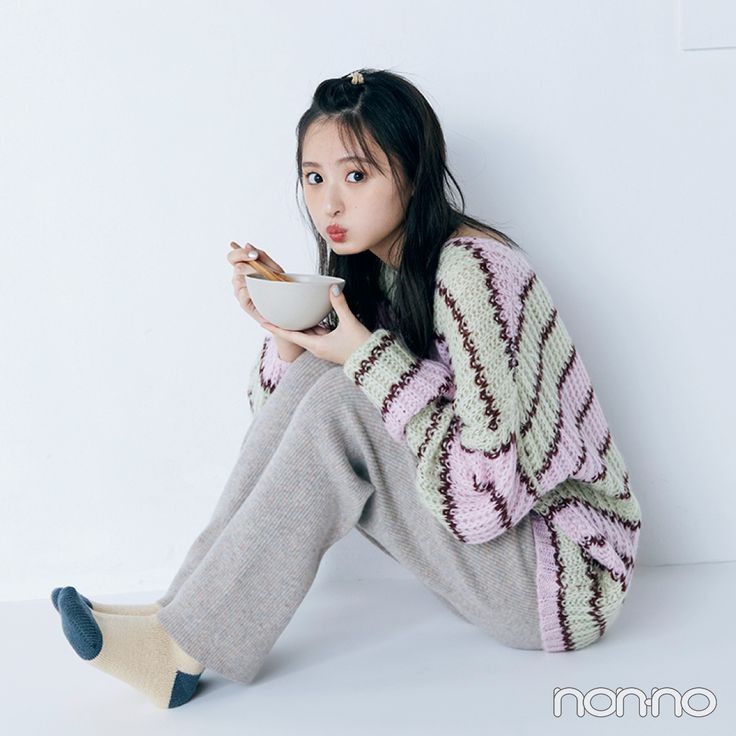 Voochy's tweet photo. 毎日🌸ちゃん♡ 毎日寒い日が続くからお蕎麦でも食べてるのかな？
#遠藤さくら #kawaii #ForceGeneration https://t.co/oOqfW0Pdme