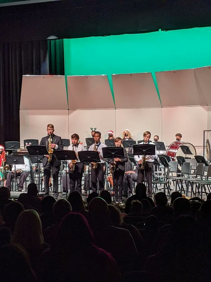 CastaicUSD's tweet photo. #CUSDProud... Last night the Castaic Middle School Band and Choir joined Castaic High School to perform the Annual Winter Concert with songs of the holiday season! #WeAreCUSD https://t.co/OrTzI0UZPB
