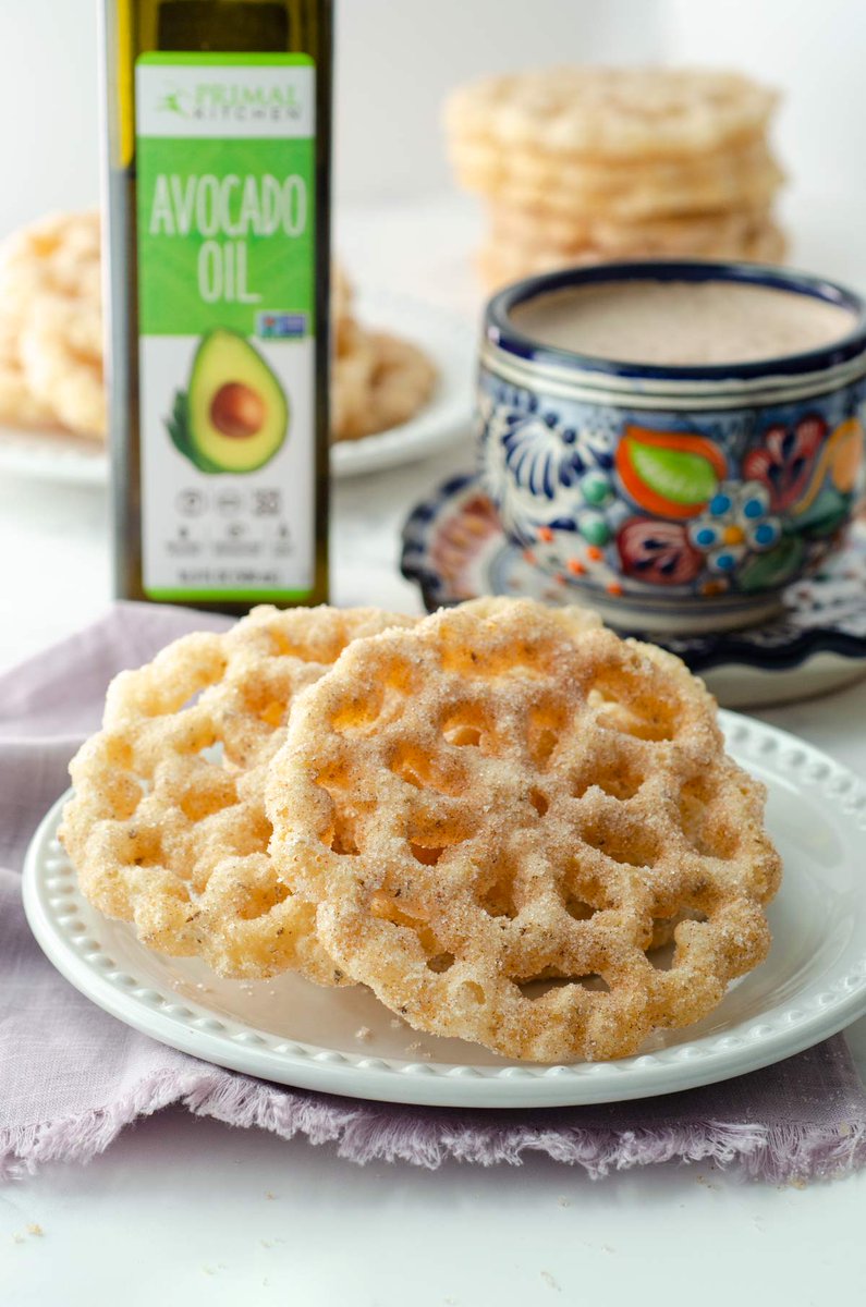These Buñuelos de Viento are crispy snowflake-shaped fritters covered in cinnamon sugar. #ad The crunch and sweetness of them will keep you coming back for more. They are truly irresistible! I used my favorite <a href="/PrimalKitchenCo/">Primal Kitchen</a> avocado oil #primalkitchen t.ly/JUjl