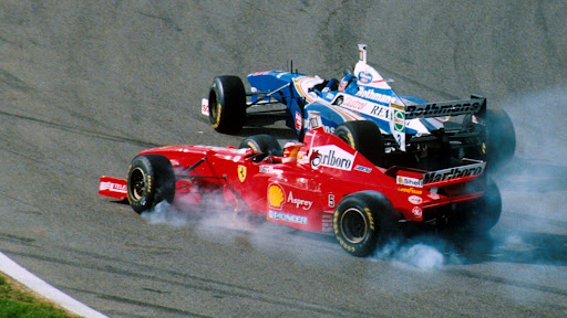 223Viral's tweet photo. @Makadji_G Déjà vu plusieurs fois. La FIA dit que si ça survient façon flagrant &amp; volontaire, Versta serait exclus du championnat. Schumacher vs Villeneuve pour le titre 1997 au dernier GP: queue de poisson de Schumi, abandon forcé des 2, Schumi exclus du championnat. Villeneuve champion 97 https://t.co/AgVGEKNvlA