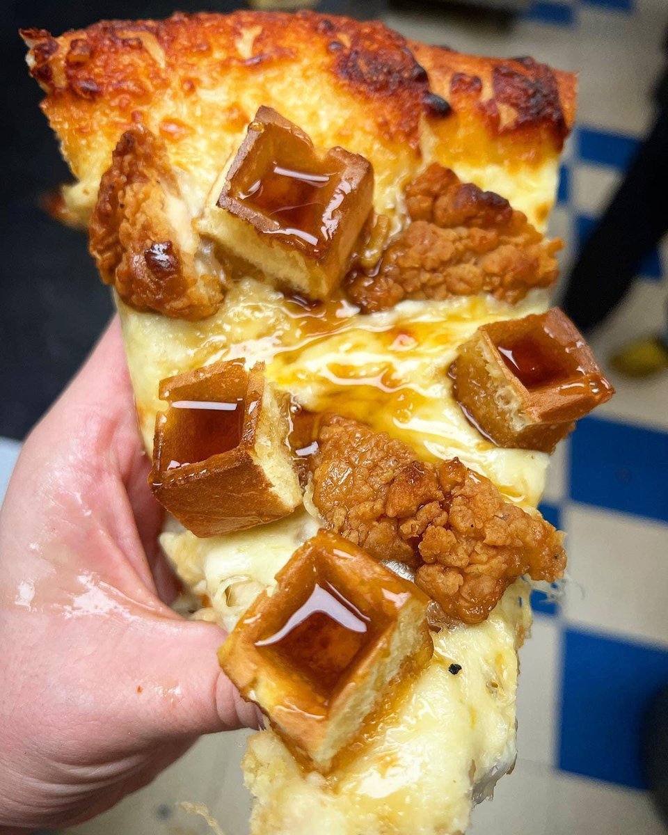 FyrBorne's tweet photo. Where y’all sit on chicken and waffles pizza? https://t.co/hUeoAsVoAU