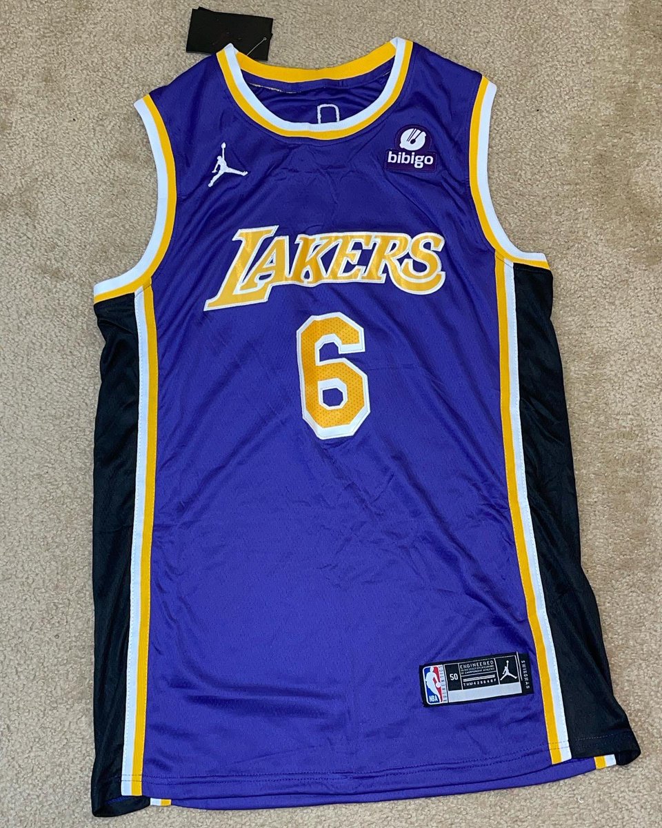 HUBapparel1's tweet photo. Cop your 2021 Lebron jersey at H.U.B.!!! https://t.co/X2cr7PPi1m