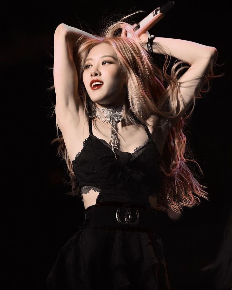 Chúng ta sẽ làm đc. Cố lên nào mọi người 🥰
I vote #MAMAVOTE #rosé