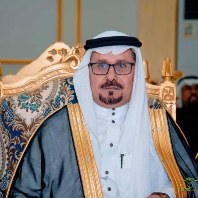Aljari50's tweet photo. احتفل بيت آل جاري ليلة البارحة بتكريم الرمز الاستاذ الشيخ الفاضل / ابراهيم بن حاسن آل جاري الحساني وحضر الحفل رموز وأعيان ووجهاء قبائل محافظة أضم .. تخلل الحفل كلمات وقصائد شعرية وعرض مرئي لمسيرة المحتفى به وفنون من العرضة الشعبية.. https://t.co/Ot3W7rbpDo