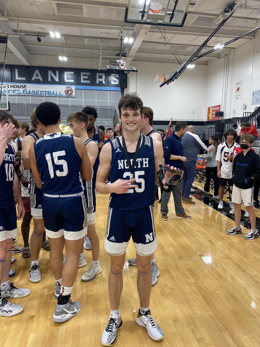 TheKurle's tweet photo. Tourney Champs and Tourney MVP for Bundy! https://t.co/pJ5ED2dLMN