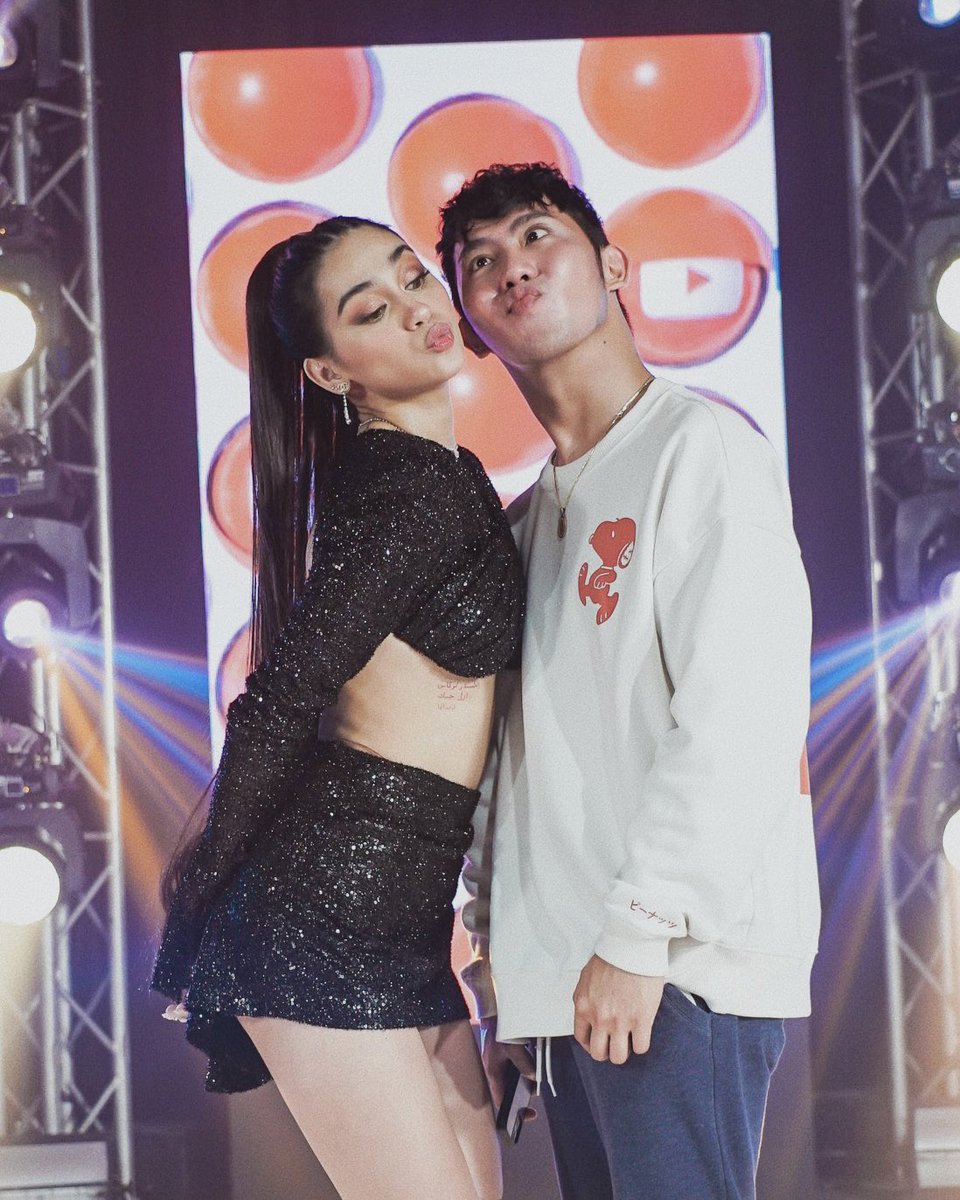 lantisespiritu's tweet photo. happy birthday to one of the amazing women in the world! you have the purest and kindest heart. you are one of the strong and brave women i know. keep inspiring a lot of people and do what you always love, i love you. 🤍✨ @ZeinabHarake11 #HappyZebbyDay https://t.co/GnuqK5KfhC