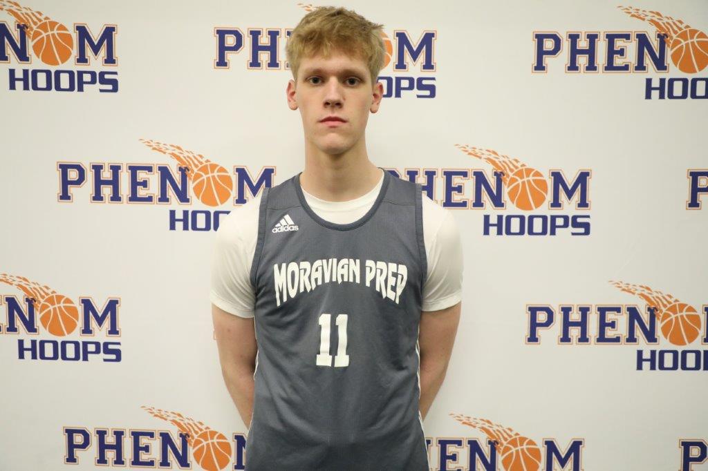 POBScout's tweet photo. POB’s Eye Catchers from Day 1 at Good Guys vs. Cancer #GoodGuysvsCancer #PhenomHoops 

- '22 Jackson Holt
- '24 Hampton Evans
- '22 Aaron Murphy
- '25 Eli Ellis 

Read about each:  https://t.co/sbgtv0qzKW https://t.co/DCF5rLPOmF