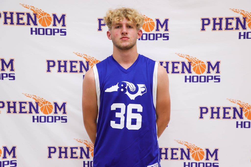 POBScout's tweet photo. POB’s Eye Catchers from Day 1 at Good Guys vs. Cancer #GoodGuysvsCancer #PhenomHoops 

- '22 Jackson Holt
- '24 Hampton Evans
- '22 Aaron Murphy
- '25 Eli Ellis 

Read about each:  https://t.co/sbgtv0qzKW https://t.co/DCF5rLPOmF