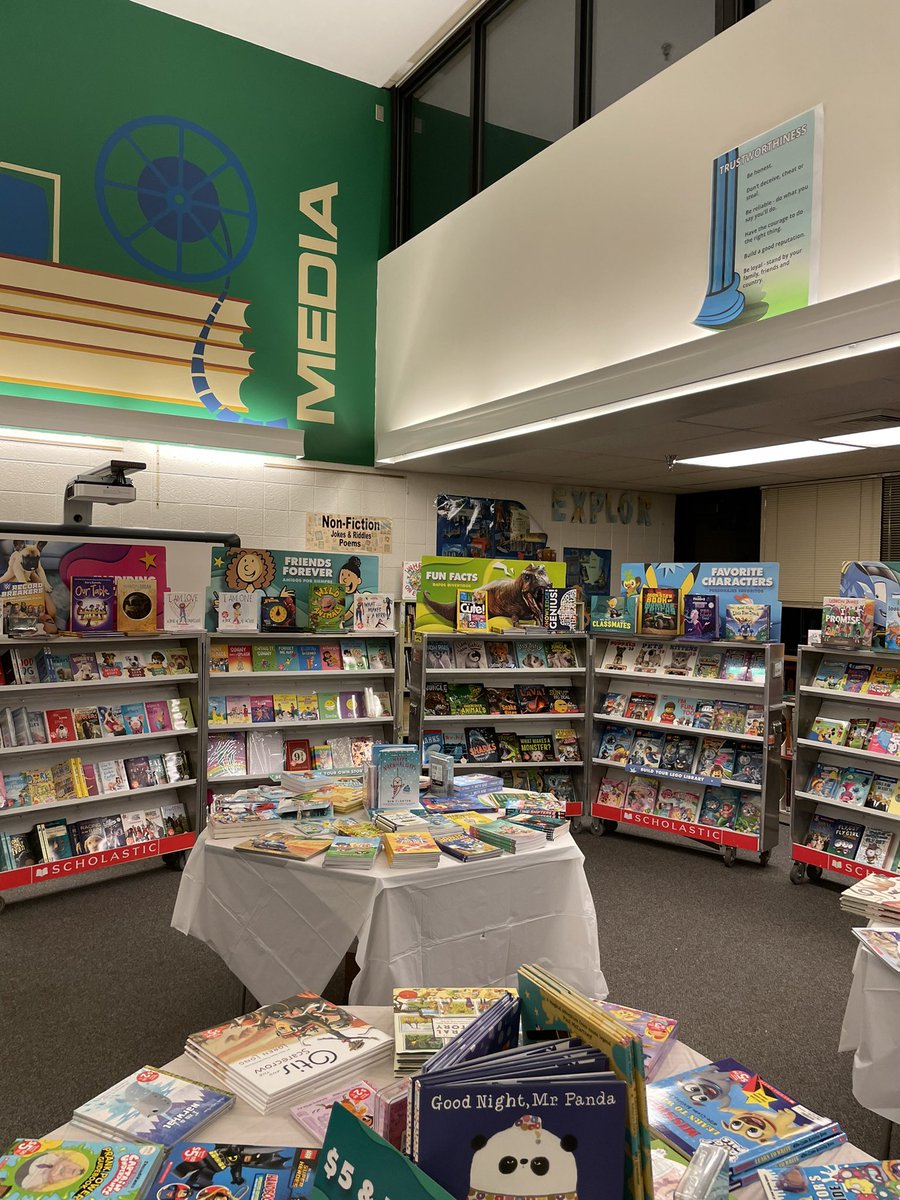 MrH_LSES's tweet photo. I can’t wait to see the excitement on our kiddo’s faces Monday when they see how our media center has transformed into the book fair ❤️🐾 #ClopperStyle ❤️🐾 https://t.co/xhmK7cdtYE