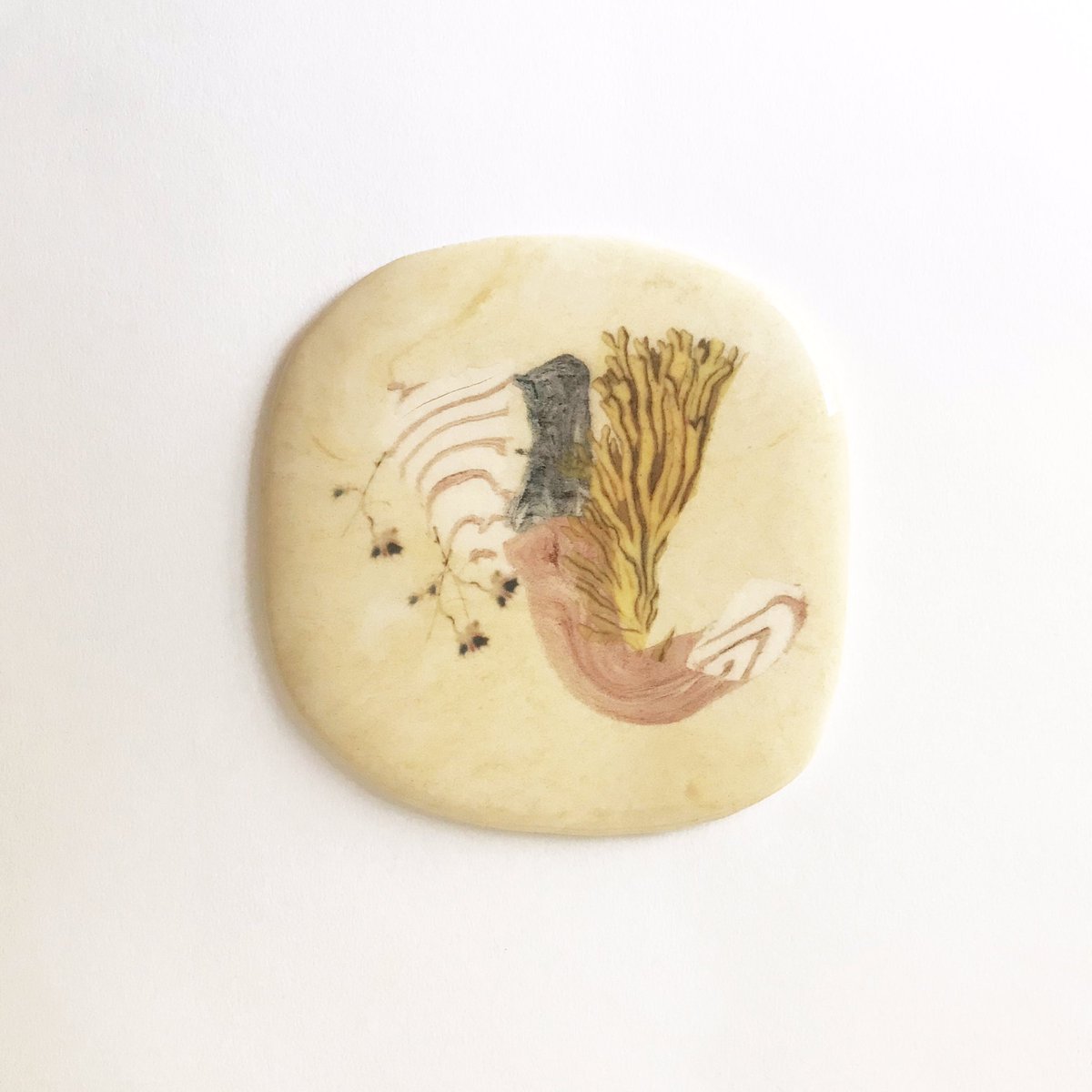 MatthewRubble's tweet photo. Added to work to my shop. I’ve been experimenting with new ceramic wall pieces for a while - really loving clay and enjoying getting my hands dirty! I have been trying out different ways to join, colour and build - in a way an extension of my collage work. https://t.co/11ZDGnvhlQ