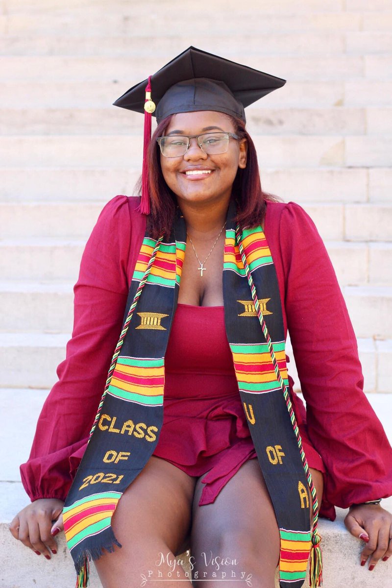 only_des's tweet photo. Finished in 3.5👩🏾‍🎓  After tonight, only refer to me as Destiny Jarmon, Alumna of THE University of Alabama🐘❤️ #BamaGrad #RollTide #UA21 https://t.co/kiqNb57ABS